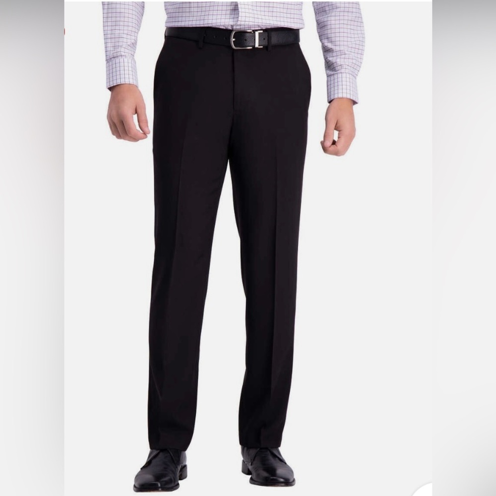 Haggar Men's Super Flex Waistband Straight Dress Pants Black, Size 32x32 (New)
